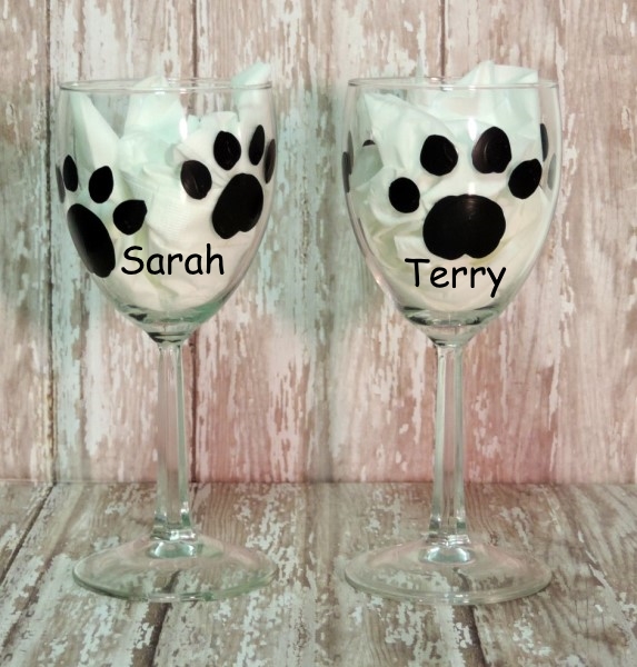 https://www.lisascreativedesigns.com/wp-content/uploads/2015/12/Personalized-Hand-Painted-Paw-Print-Wine-Glasses.jpg